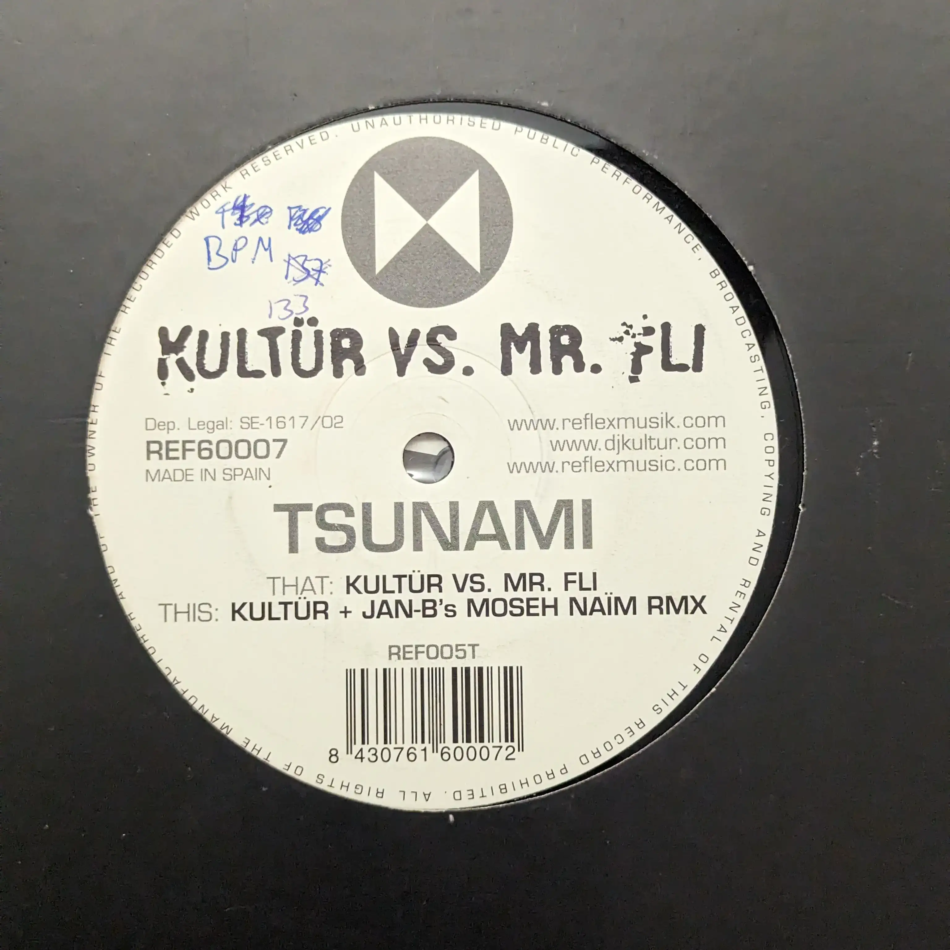 Kultur vs Mr. Fli - Tsunami